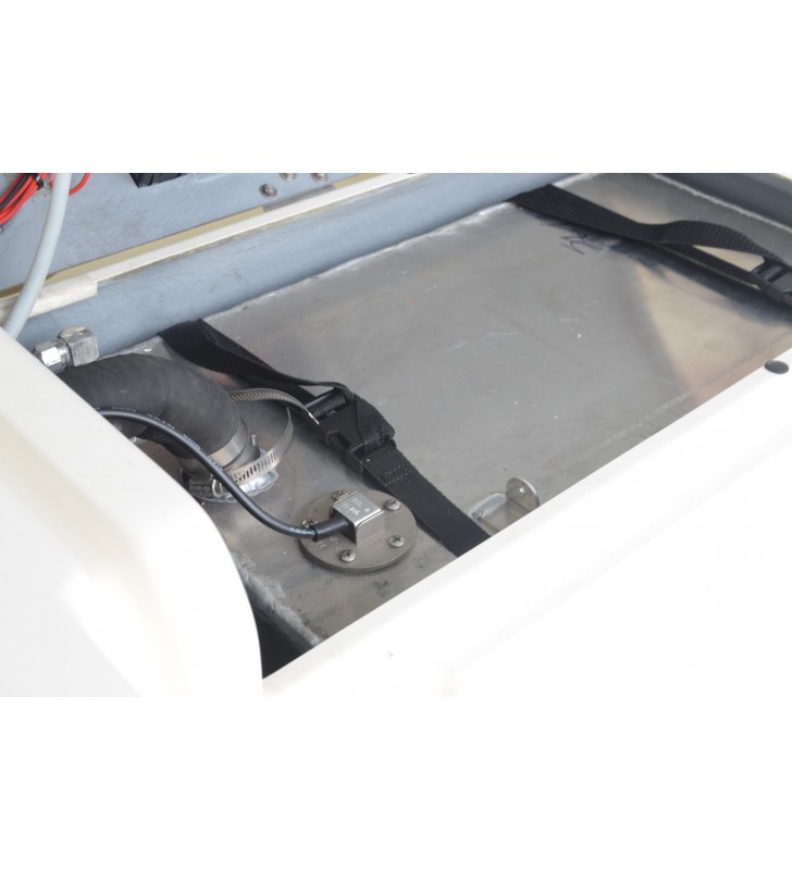 Instalación de Aforador Kus 1400 mm 0-190 Ohm para combustible o agua