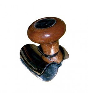 Empuñadura de madera para timón