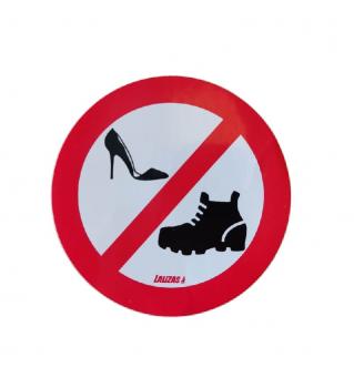 Pegatina Prohibido Llevar Zapatos