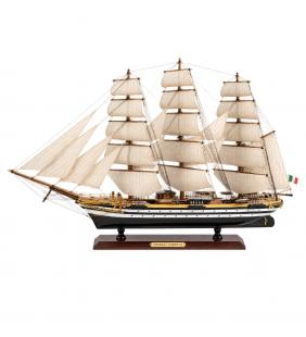 Amerigo Vespucci buque escuela