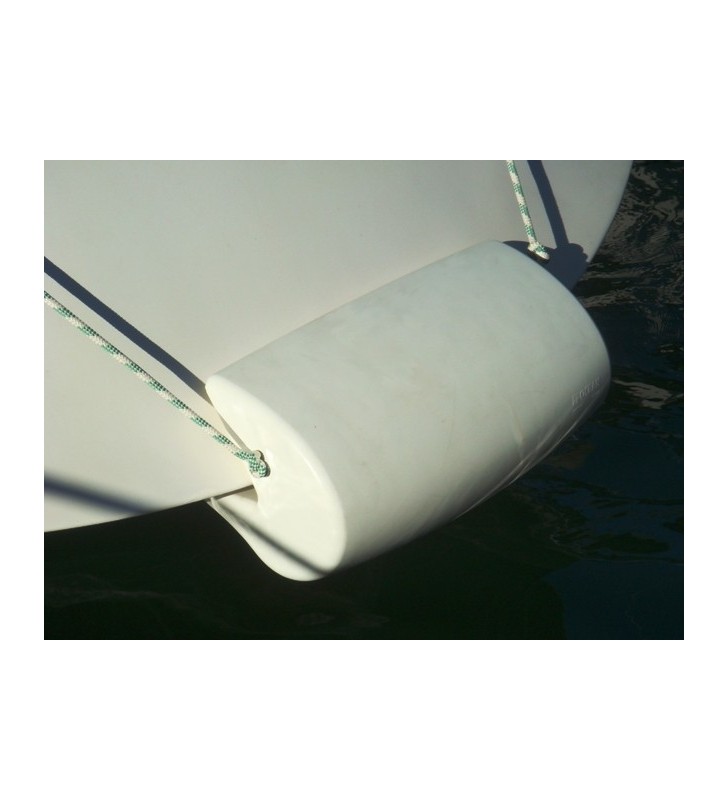 Defensa de popa para veleros Ocean blanca